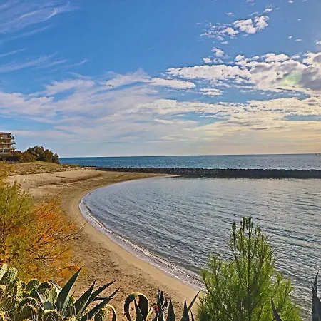 6 Personnes Avec Terrasse Et Parking A - Fr-1-472a-165 * Sete